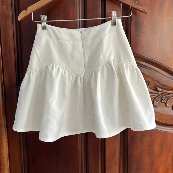 Princess Polly White Delphie Fit & Flare Mini Skirt- size 0 - Picture 5 of 6